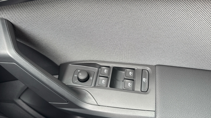 SEAT Arona 1.0 TSI 115 FR First Edition 5dr Petrol Hatchback - Image 19